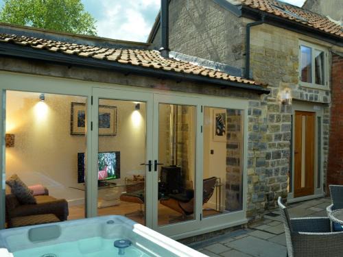 Curry Rivel House | 1 Bed in Curry Rivel 41489