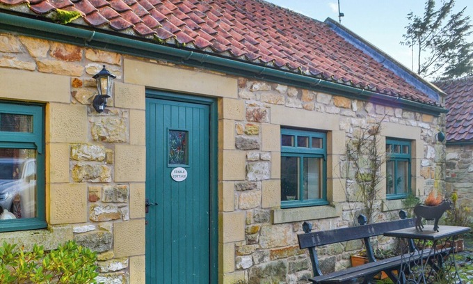 South Charlton Cottage | 1 bedroom accommodation in Newton-on-the-Moor
