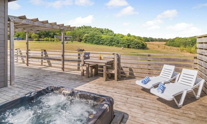 Milverton Ski Chalet | 1 bedroom accommodation in Cannington