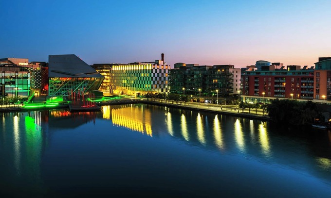 Grand Canal Dock Apartment | 1 Bedroom Apartment With Balcony In Dublin 2