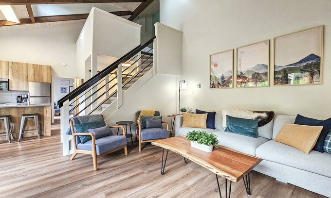 East Kootenay Apartment | 1 bedroom w/loft at Toby Creek