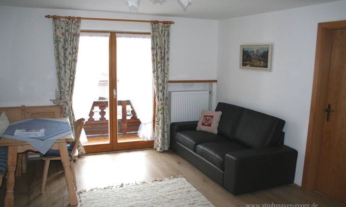 Entfelden Apartment | (1) Ferienwohnung 36m², 2 Personen mit seperaten Schlafzimmer, Du/WC, Balkon