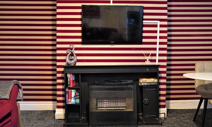 Holbeck Apartment | 1 mile to Leeds train station