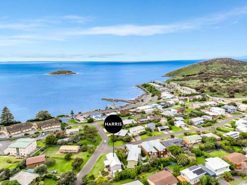 Encounter Bay House | 1 Viking Street Encounter Bay - Linen Included