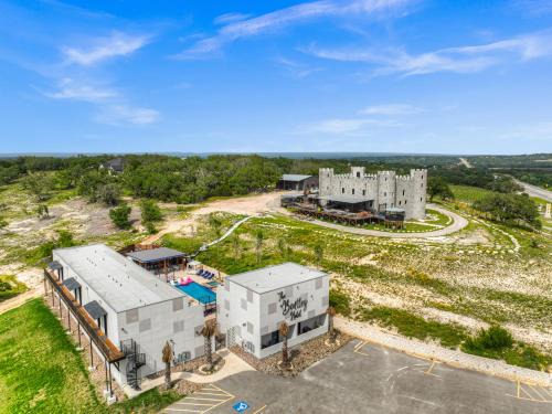 Johnson City House | 10-Coco Chanel-2nd Floor-Pool View