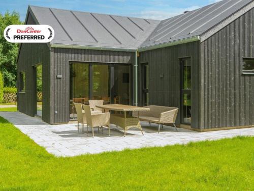 Fjellerup House | 10 person holiday home in Glesborg-By Traum