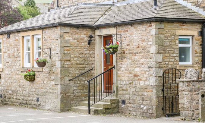 Hawes Cottage | 105 m² Cottage ∙ 2 bedrooms ∙ 4 guests