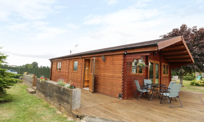 Loppington Cottage | 105 m² Cottage ∙ 2 bedrooms ∙ 4 guests