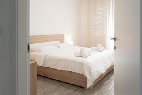 Gallaratese Apartment | 10min RhoFiera & SanSiro - 5min Metro - AC - FreeParking