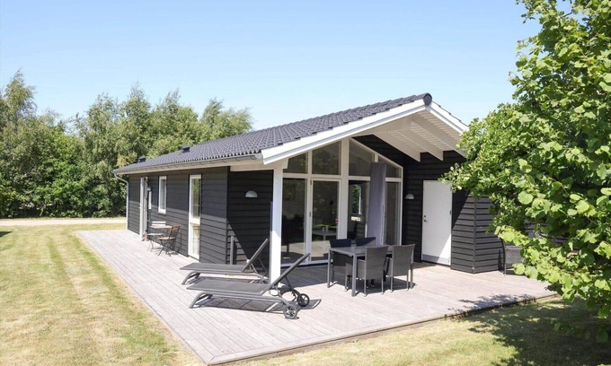 Nykøbing House | 11191-1 Nykøbing Sj - Lynghækken 36