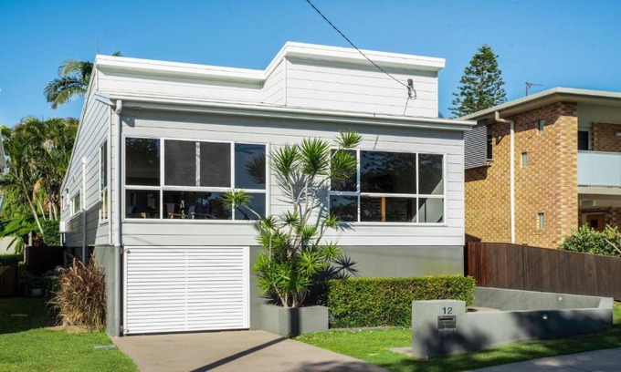 Moffat Beach House | 12 Bryce Street Moffat Beach QLD