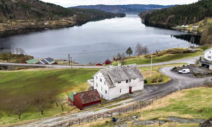 Masfjorden House | 12 person holiday home in Masfjordnes