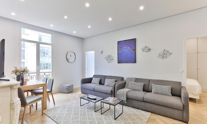 Bonne-Nouvelle Apartment | 126 - Urban Amazing 3BR Montorgueil