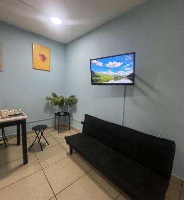 La Libertad Apartment | 14 Beach Suite pool sea access