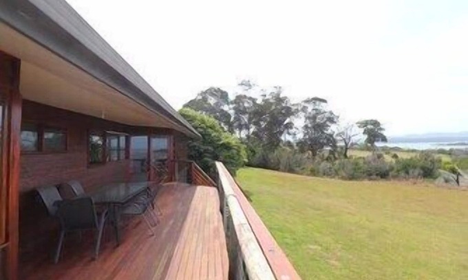 Mallacoota House | 14 Mirrabooka Road Mallacoota