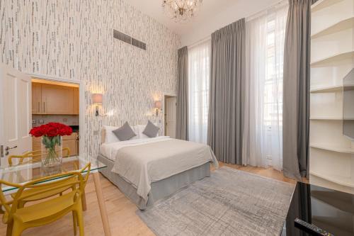Mayfair Apartment | 17 Hertford Street