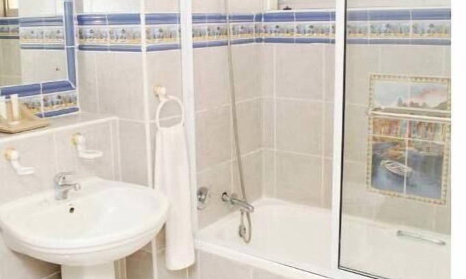 Kingsborough Apartment | 17 Stella Maris Seaside @ Van's