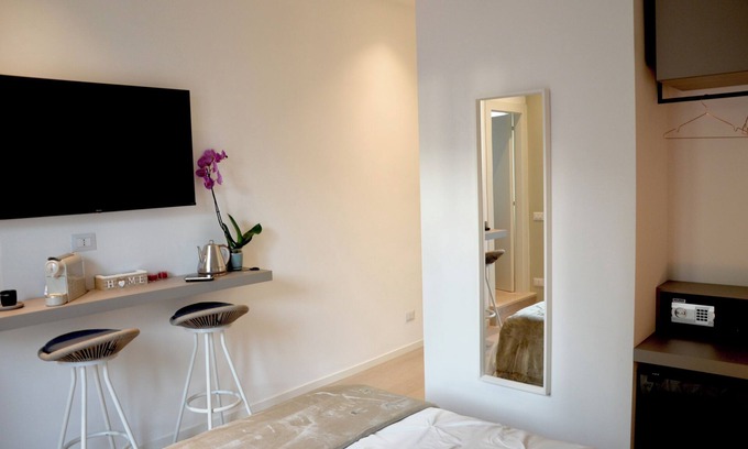 Municipio 1 House | 18zero2 Luxury RoomsnStella verde