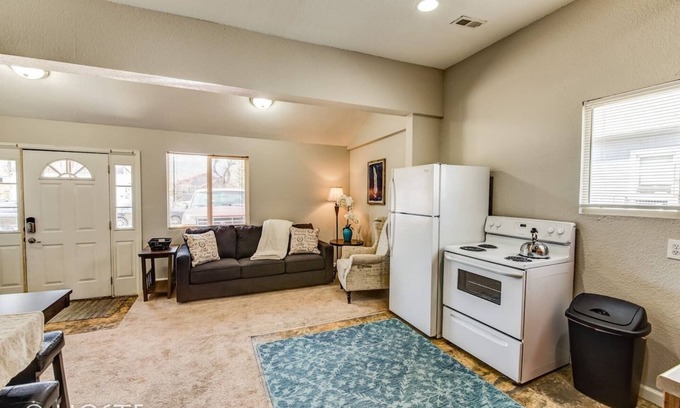 Central Colorado Springs Cottage | 1BR Downtown Townhome King Bed, 5 Min to Shops