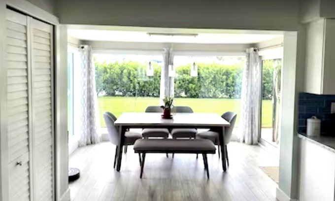 Stuart House | 2/2Cute & spotless Paddle, Kayak, Bike, hike,