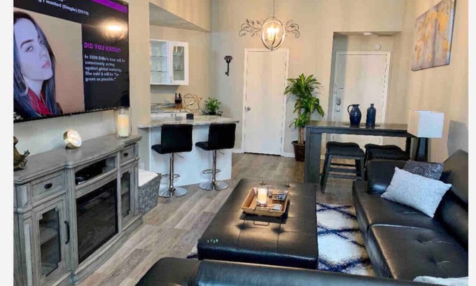 Ventura Condo | 2 Bed 2 Bath Golf Resort Condo (2ND FL)