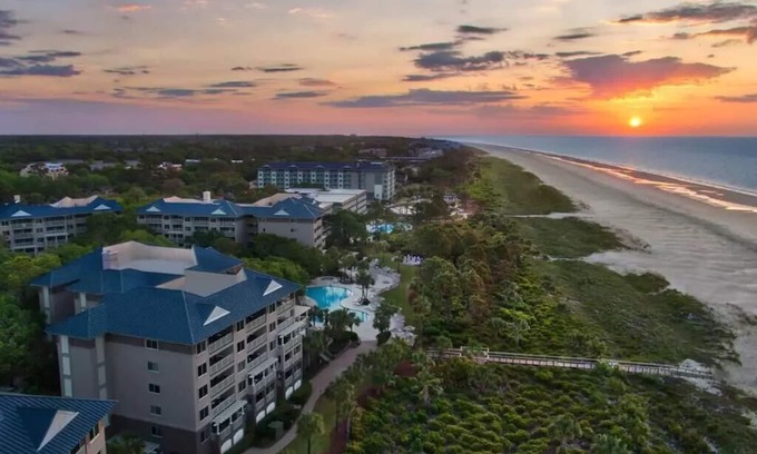 Hilton Head Island Resort | 2 Bedroom 2 Bath Sleeps 8 Marriott Grande Ocean