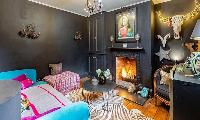 Cheltenham Cottage | 2 bedroom accommodation in Cheltenham
