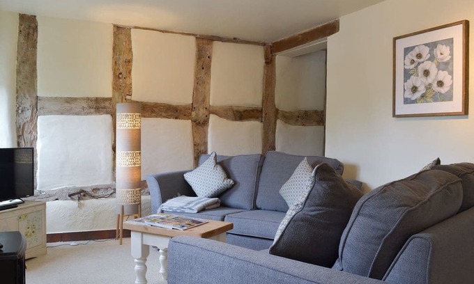Middle Mayfield Cottage | 2 bedroom accommodation in Middle Mayfield, near Ashbourne