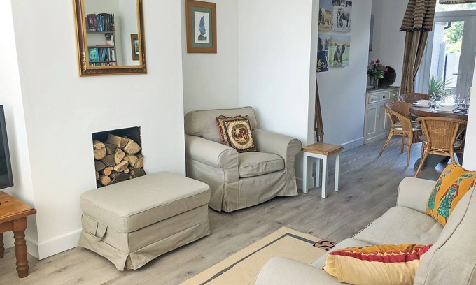 Heswall Cottage | 2 bedroom accommodation in Heswall, near Liverpool