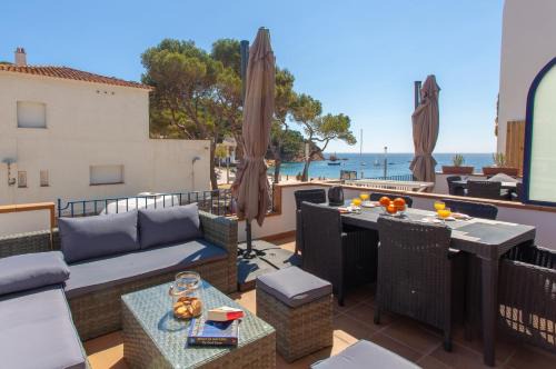 Tamariu Apartment | 2 Bedroom Apartment, 30m to the beach, Tamariu, Costa Brava