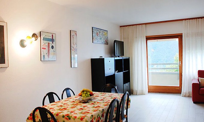Castagnola Apartment | 2 bedroom Apartment, sleeps 5 in Lugano with WiFi