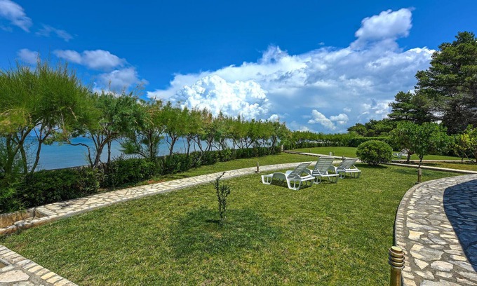 Ugljan Apartment | 2 bedroom awesome apartment in Ugljan