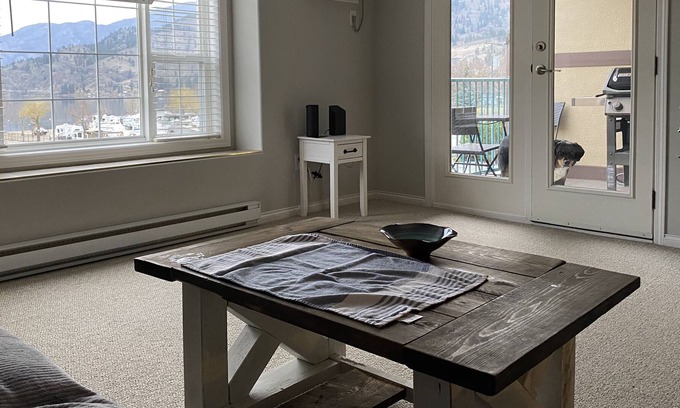 Okanagan-Similkameen Condo | 2 bedroom condo on Skaha lake 10 mins to Penticton