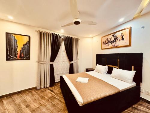 Lahore Apartment | 2 Bedroom Cozy Apartment by Lux Haven Stays