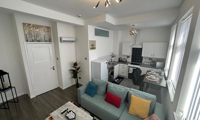 Manchester Apartment | 2 bedroom flat close to Manchester City, Manchester City stadium and Coop Arena