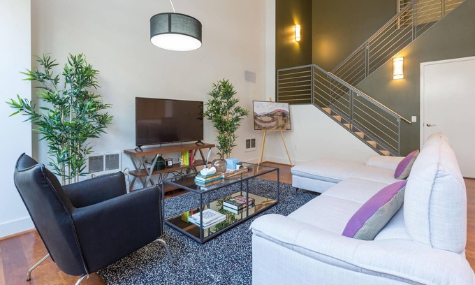 South of Market House | 2 Bedroom Townhouse in SOMA