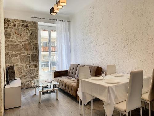 Quartier du Port Apartment | 2-bedrooms аpartment Nice Port with parking