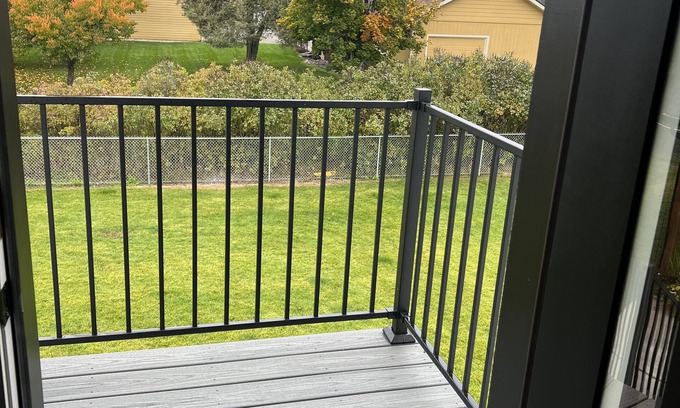 Orchard Homes Apartment | 2 month minimum stay. 1 Bedroom 1 Bath with a spare room for guests or office.