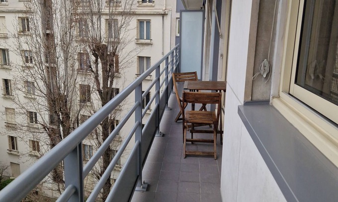 Republique–Point-du-Jour Apartment | 2 room apartment, very bright, quiet