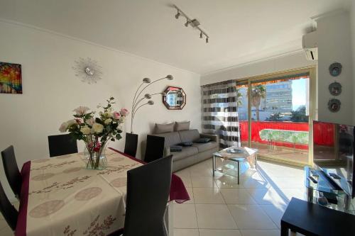 Cannes Apartment | 2 rooms facing south 300m from the Croisette LIVE IN LE BOSQUET