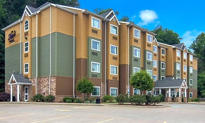 Steubenville Hotel | 2-Star Hotel ∙ Sleep Inn & Suites Steubenville at the University