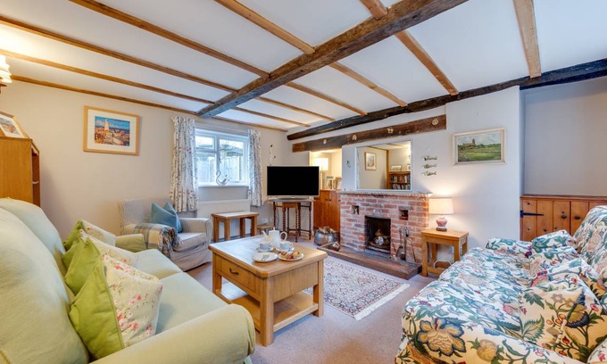 Beccles Cottage | 2 The Homestead