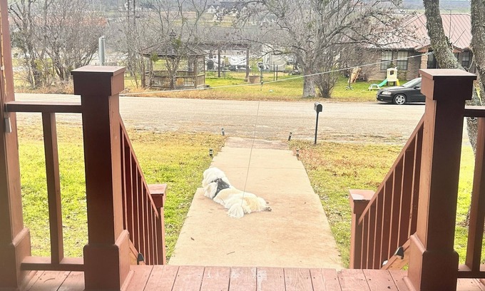 Coupland House | 20 min from Austin- Home seen on Varsity Blues and HBO Max’s show Love and Death