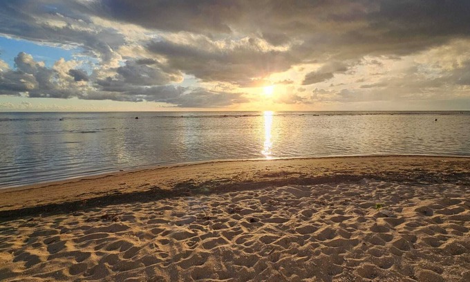Guanajibo Condo | 20 steps from the beach! WiFi, fully airconditioned, gated community, sleeps 4