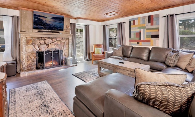 Big Bear Lake Ski Chalet | 2131-eureka Escape 2 Bedroom Chalet by Redawning