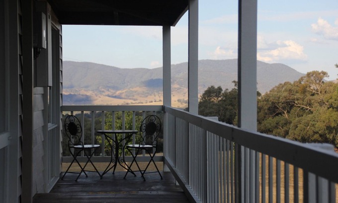 Yackandandah Other | 25 acre private farm house less than 3km to Yackandandah township