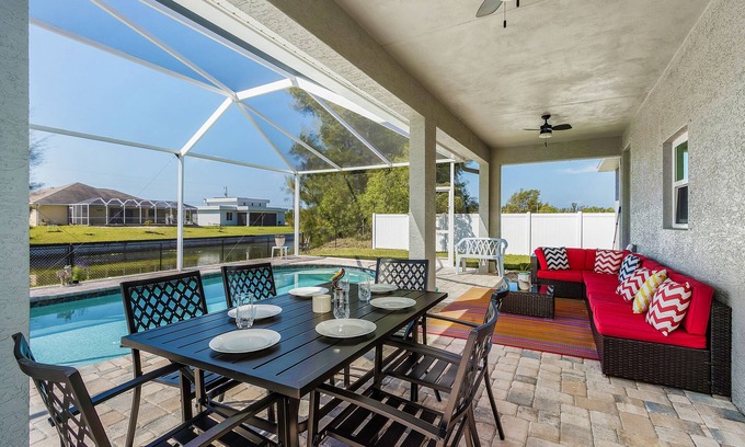 Pelican Villa | 25% Fall Discount! Pet Friendly! Pool!