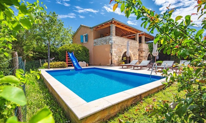 Gradisce House | 250 m² House ∙ 6 bedrooms ∙ 16 guests