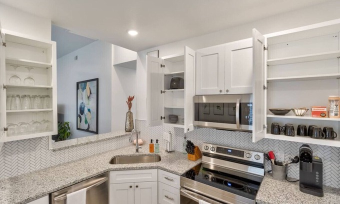 Southmoreland House | 28) Perfect for Companies!