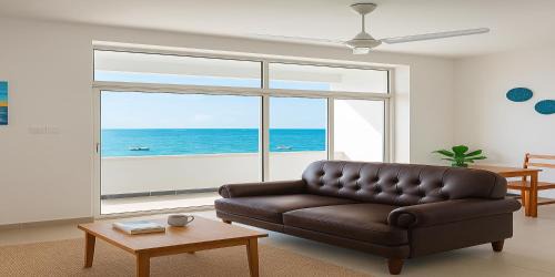 Uroa Apartment | 2BR Beachfront Apartment with Balcony & Sea Views - Uroa, Zanzibar